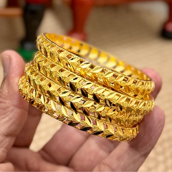 4pcs Bangles, Gold Bangles, 24k Gold Plated Bangles, Indian Bridal Bangles, Gift - Picture 2 of 7